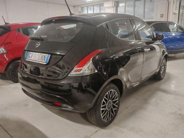 LANCIA CERTIFIED Lancia Ypsilon 1.0 Firefly 5 Porte S And S Hybrid Gold Usata - City Car Ibrido Nero - Grugliasco - 2363208_4