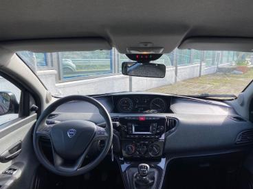 LANCIA CERTIFIED Lancia Ypsilon 1.0 70cv Hybrid Silver Usata - City Car Ibrido Nero - Fisciano - 2363261_5