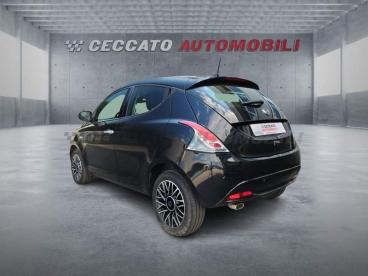 LANCIA CERTIFIED Lancia Ypsilon 1.0 Firefly Hybrid Platino S And S 70cv Usata - City Car Ibrido Nero - Bassano Del Grappa - 2363911_3