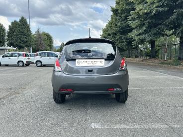 SPOTICAR Lancia Ypsilon 1.0 Firefly 70cv Hybrid Gold Plus Usata - City Car Ibrido Grigio - Torino - 1002365206_5