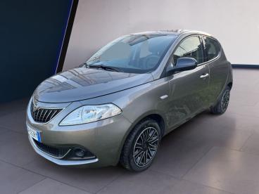 LANCIA CERTIFIED Lancia Ypsilon 1.0 Firefly 70 Cv S And Amp,s Hybrid Silver Plus Usata - City Car Ibrido Grigio - Fisciano - 2365396_1