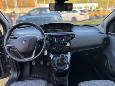 LANCIA CERTIFIED Lancia Ypsilon 1.0 Firefly 70 Cv S And Amp,s Hybrid Silver Plus Usata - City Car Ibrido Grigio - Fisciano - 2365396_5