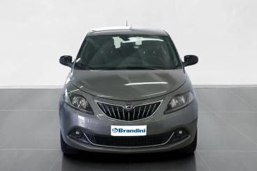 LANCIA CERTIFIED Lancia Ypsilon 1.0 Firefly Hybrid Platino S And S 70cv Usata - City Car Ibrido Grigio - Pistoia - 2365806_2