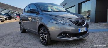 SPOTICAR Lancia Ypsilon 1.0 Firefly 5 Porte S And S Hybrid Platino Usata - City Car Ibrido Grigio - Casatenovo - 502366922_1