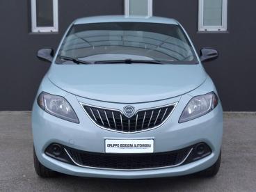 LANCIA CERTIFIED Lancia Ypsilon Iii 2021 1.0 Firefly Hybrid Platino S And S 70cv Usata - City Car Ibrido Verde - Brescia - 2370504_2