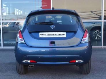 LANCIA CERTIFIED Lancia Ypsilon Iii 2021 1.0 Firefly Hybrid Platino S And S 70cv Usata - City Car Ibrido Blu - Brescia - 2370506_4