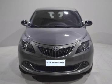 LANCIA CERTIFIED Lancia Ypsilon Iii 2021 1.0 Firefly Hybrid Platino S And S 70cv Usata - City Car Ibrido Grigio - Brescia - 2370507_2