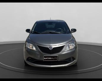 LANCIA CERTIFIED Lancia Ypsilon Iii 2021 1.0 Firefly Hybrid Platino S And S 70cv Usata - City Car Ibrido Grigio - Citta Di Castello - 2370565_3
