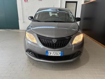 LANCIA CERTIFIED Lancia Ypsilon Iii 2021 1.0 Firefly Hybrid Gold S And S 70cv 5p.t Usata - City Car Ibrido Grigio - Parma - 2371218_2