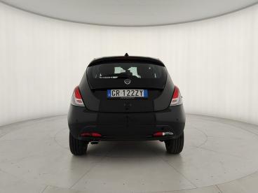 LANCIA CERTIFIED Lancia Ypsilon Iii 2021 1.0 Firefly Hybrid Platino S And S 70cv Usata - City Car Ibrido Nero - Parma - 2371228_5