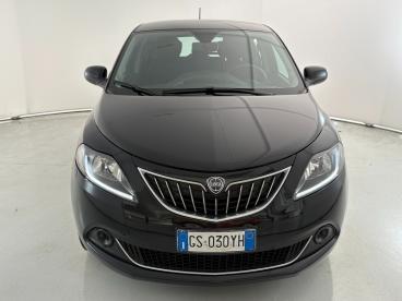 LANCIA CERTIFIED Lancia Ypsilon Iii 2021 1.0 Firefly Hybrid Platino S And S 70cv Usata - City Car Ibrido Nero - Parma - 2371230_2