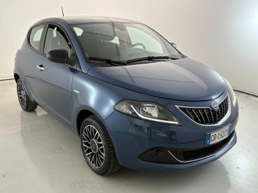 LANCIA CERTIFIED Lancia Ypsilon Iii 2021 1.0 Firefly Hybrid Platino S And S 70cv Usata - City Car Ibrido Blu - Parma - 2371242_3