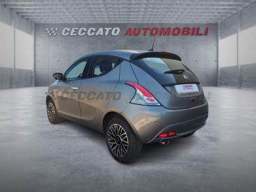 LANCIA CERTIFIED Lancia Ypsilon 1.0 Firefly Hybrid Platino S And S 70cv Usata - City Car Ibrido Grigio - Bassano Del Grappa - 2372245_3