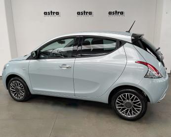 LANCIA CERTIFIED Lancia Ypsilon 1.0 Firefly 5 Porte S And S Hybrid Gold Plus Usata - City Car Ibrido Verde - Arona - 2373432_5