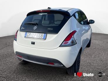 LANCIA CERTIFIED Lancia Ypsilon Nuova My23 1.0 Firefly 70 Cvstart And Stop Hybrid Usata - City Car Ibrido Bianco - Roma - 2373471_3