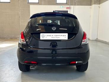 LANCIA CERTIFIED Lancia Ypsilon 1.0 Firefly 70cv Hybrid Platino Usata - City Car Ibrido Nero - Milano - 2373667_5