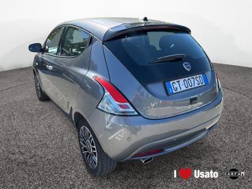 LANCIA CERTIFIED Lancia Ypsilon Iii 2021 1.0 Firefly Hybrid Platino S And S 70cv Usata - City Car Ibrido Grigio - Roma - 2374934_4