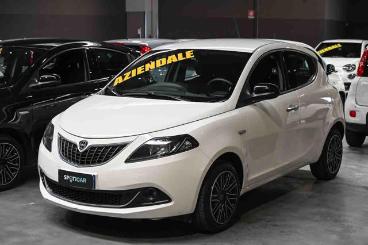 LANCIA CERTIFIED Lancia Ypsilon 1.0 Firefly 5 Porte S And S Hybrid Gold Usata - City Car Ibrido Bianco - Carmagnola - 2376226_1