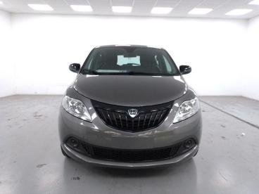 LANCIA CERTIFIED Lancia Ypsilon 1.0 Firefly Hybrid Silver S And S 70cv Usata - City Car Ibrido Grigio - Cuneo - 2377461_2