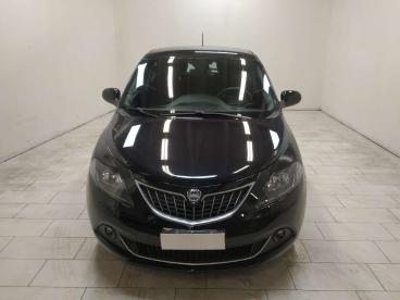 LANCIA CERTIFIED Lancia Ypsilon 1.0 Firefly Hybrid Gold S And S 70cv Usata - City Car Ibrido Nero - Cuneo - 2377465_2