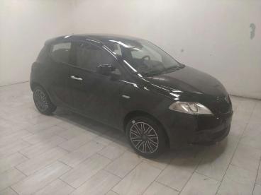 LANCIA CERTIFIED Lancia Ypsilon 1.0 Firefly Hybrid Platino S And S 70cv Usata - City Car Ibrido Nero - Cuneo - 2377475_3