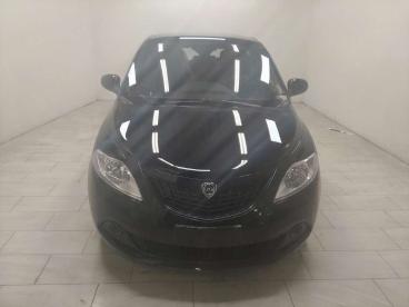 LANCIA CERTIFIED Lancia Ypsilon 1.0 Firefly Hybrid Platino S And S 70cv Usata - City Car Ibrido Nero - Cuneo - 2377476_2