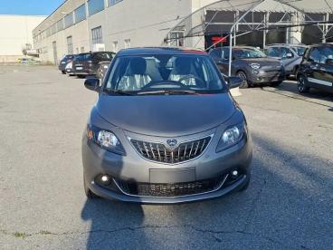 LANCIA CERTIFIED Lancia Ypsilon 1.0 Firefly Hybrid Gold S And S 70cv Usata - City Car Ibrido Grigio - Cuneo - 2377488_2