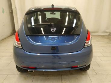 LANCIA CERTIFIED Lancia Ypsilon 1.0 Firefly Hybrid Platino S And S 70cv Usata - City Car Ibrido Blu - Cuneo - 2377496_5