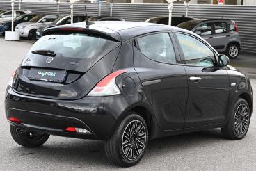 LANCIA CERTIFIED Lancia Ypsilon 1.0 Firefly S And S Hybrid Gold Usata - City Car Ibrido Nero - Carmagnola - 2378859_5