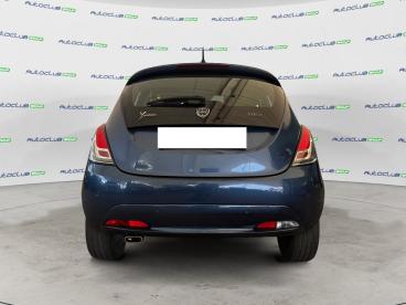 LANCIA CERTIFIED Lancia Ypsilon Iii 2021 1.0 Firefly Hybrid Gold S And S 70cv Usata - City Car Ibrido Blu - Bari - 2379574_5