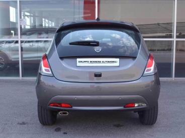 LANCIA CERTIFIED Lancia Ypsilon Iii 2021 1.0 Firefly Hybrid Platino S And S 70cv Usata - City Car Ibrido Grigio - Brescia - 2381488_4