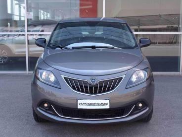 LANCIA CERTIFIED Lancia Ypsilon Iii 2021 1.0 Firefly Hybrid Platino S And S 70cv Usata - City Car Ibrido Grigio - Brescia - 2381489_2