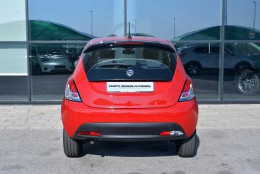 LANCIA CERTIFIED Lancia Ypsilon Iii 2021 1.0 Firefly Hybrid Oro S And S 70cv Usata - City Car Ibrido Rosso - Brescia - 2381491_4