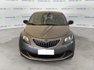 LANCIA CERTIFIED Lancia Ypsilon Iii 2021 1.0 Firefly Hybrid Platino S And S 70cv Usata - City Car Ibrido Grigio - Bari - 2381587_2