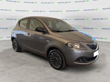 LANCIA CERTIFIED Lancia Ypsilon Iii 2021 1.0 Firefly Hybrid Platino S And S 70cv Usata - City Car Ibrido Grigio - Bari - 2381587_3