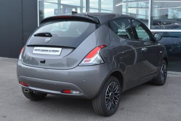 LANCIA CERTIFIED Lancia Ypsilon Iii 2021 1.0 Firefly Hybrid Platino S And S 70cv Usata - City Car Ibrido Grigio - Brescia - 2383395_3