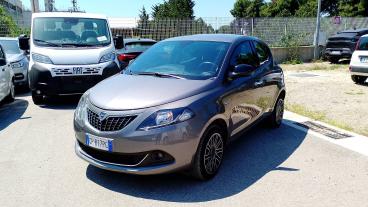 LANCIA CERTIFIED Lancia Ypsilon 1.0 Firefly 70 Cv Start And Amp,stop Hybrid Gold Usata - City Car Ibrido Grigio - Fisciano - 2383441_1
