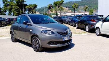 LANCIA CERTIFIED Lancia Ypsilon 1.0 Firefly 70 Cv Start And Amp,stop Hybrid Gold Usata - City Car Ibrido Grigio - Fisciano - 2383441_2