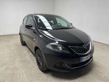 LANCIA CERTIFIED Lancia Ypsilon Iii 2021 1.0 Firefly Hybrid Silver S And S 70cv Usata - City Car Ibrido Nero - Biella - 2386576_1