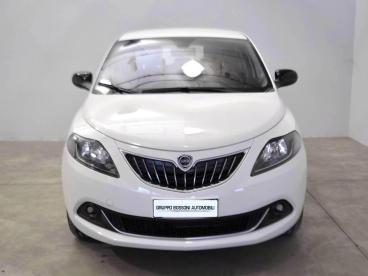LANCIA CERTIFIED Lancia Ypsilon Iii 2021 1.0 Firefly Hybrid Platino S And S 70cv Usata - City Car Ibrido Bianco - Brescia - 2386577_2
