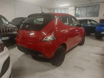 LANCIA CERTIFIED Lancia Ypsilon 1.0 Firefly 5 Porte S And S Hybrid Silver Usata - City Car Ibrido Rosso - Grugliasco - 2387365_4