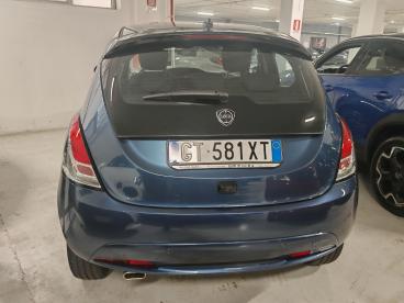 LANCIA CERTIFIED Lancia Ypsilon 1.0 Firefly 5 Porte S And S Hybrid Platino Usata - City Car Ibrido Blu - Grugliasco - 2387367_4