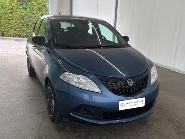 LANCIA CERTIFIED Lancia Ypsilon 1.0 Firefly 70cv Hybrid Silver Plus Usata - City Car Ibrido Blu - Napoli - 2389313_3