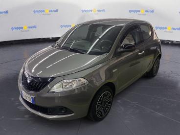 LANCIA CERTIFIED Lancia Ypsilon Iii 2011 1.0 Firefly Hybrid Gold S And S 70cv Usata - City Car Ibrido Grigio - Roma - 2389796_1
