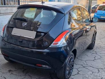 LANCIA CERTIFIED Lancia Ypsilon 1.0 Firefly 70cv S And Amp, Hybrid Gold Usata - City Car Ibrido Nero - Fisciano - 2389799_4