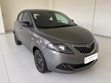 LANCIA CERTIFIED Lancia Ypsilon 1.0 Firefly 70cv Hybrid Platino Usata - City Car Ibrido Grigio - Roma - 2389844_3