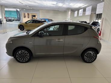 LANCIA CERTIFIED Lancia Ypsilon 1.0 Firefly 70cv Hybrid Platino Usata - City Car Ibrido Grigio - Roma - 2389844_4