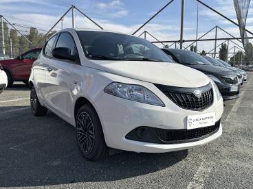 SPOTICAR Lancia Ypsilon 1.0 Firefly 70cv Hybrid Oro Usata - City Car Ibrido Bianco - Torino - 1002390210_3