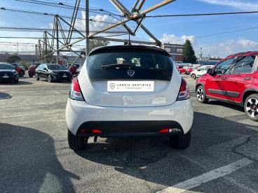SPOTICAR Lancia Ypsilon 1.0 Firefly 70cv Hybrid Oro Usata - City Car Ibrido Bianco - Torino - 1002390210_5