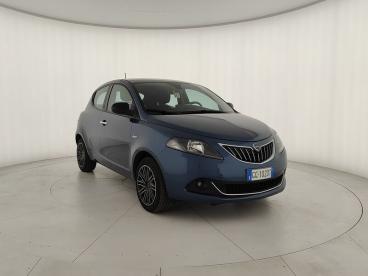 LANCIA CERTIFIED Lancia Ypsilon Iii 2021 1.0 Firefly Hybrid Gold S And S 70cv Usata - City Car Ibrido Blu - Parma - 2390550_3